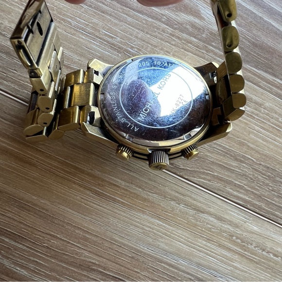 Michael Kors Gold Big Face Watch - Women’s Sizing - Picture 6 of 8